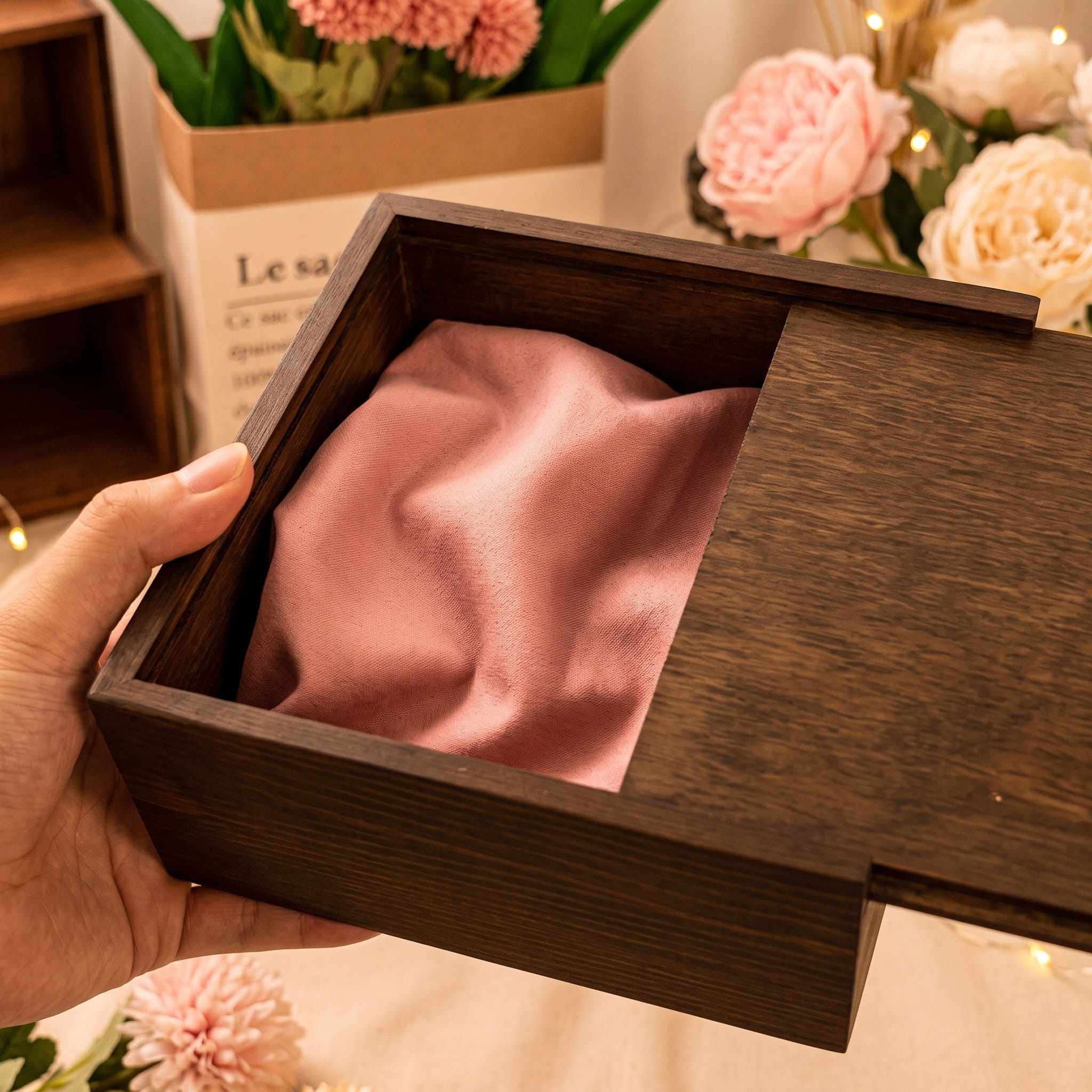felted_memory_home_s_ashes_container